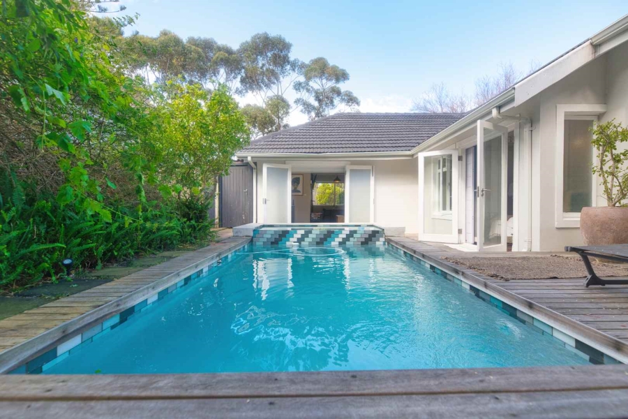 6 Bedroom Property for Sale in Northcliff Western Cape